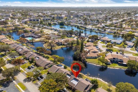 Adosado en venta en Sunrise, Florida, 2 dormitorios, 99.78 m2 № 2033126 - foto 30