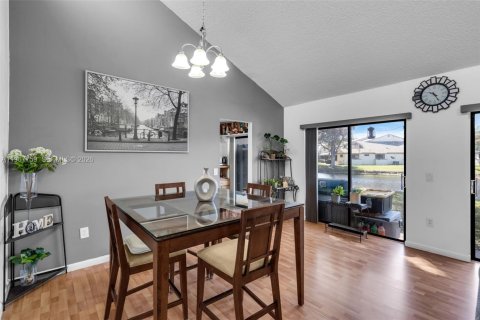 Adosado en venta en Sunrise, Florida, 2 dormitorios, 99.78 m2 № 2033126 - foto 6