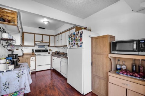 Adosado en venta en Sunrise, Florida, 2 dormitorios, 99.78 m2 № 2033126 - foto 11