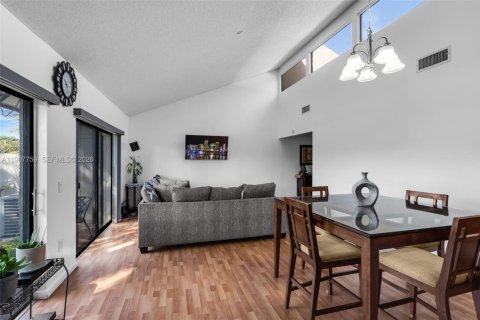 Adosado en venta en Sunrise, Florida, 2 dormitorios, 99.78 m2 № 2033126 - foto 7