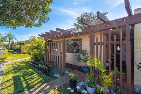 Adosado en venta en Sunrise, Florida, 2 dormitorios, 99.78 m2 № 2033126 - foto 3