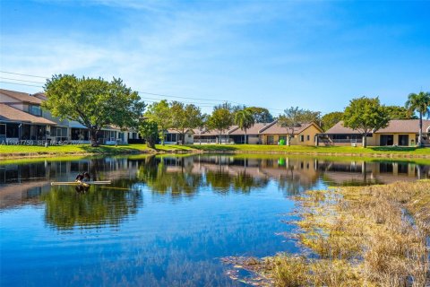 Adosado en venta en Sunrise, Florida, 2 dormitorios, 99.78 m2 № 2033126 - foto 26