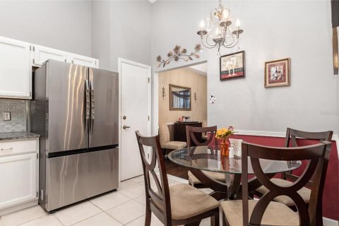 Casa en venta en Kissimmee, Florida, 4 dormitorios, 227.05 m2 № 1903980 - foto 10