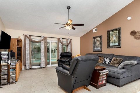 Casa en venta en Kissimmee, Florida, 4 dormitorios, 227.05 m2 № 1903980 - foto 9