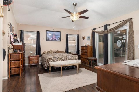 Casa en venta en Kissimmee, Florida, 4 dormitorios, 227.05 m2 № 1903980 - foto 16