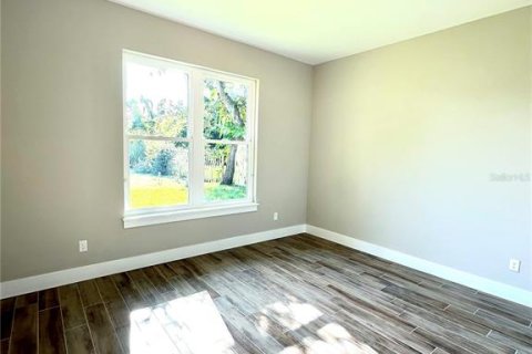 House in Palm Coast, Florida 4 bedrooms, 200.39 sq.m. № 1548531 - photo 17
