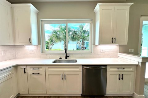 House in Palm Coast, Florida 4 bedrooms, 200.39 sq.m. № 1548531 - photo 21