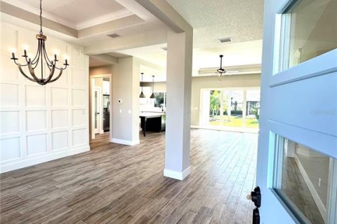 House in Palm Coast, Florida 4 bedrooms, 200.39 sq.m. № 1548531 - photo 6