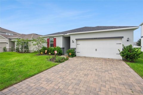 House in Clermont, Florida 4 bedrooms, 184.23 sq.m. № 2393748 - photo 4