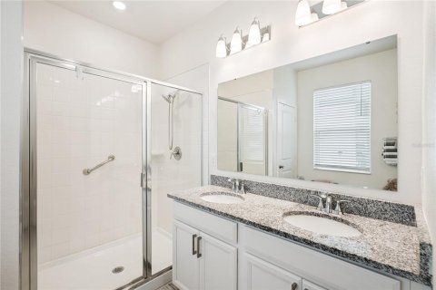 House in Clermont, Florida 4 bedrooms, 184.23 sq.m. № 2393748 - photo 22