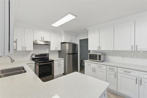 Casa en alquiler en Orlando, Florida, 4 dormitorios, 150.87 m2 № 2200626 - foto 6