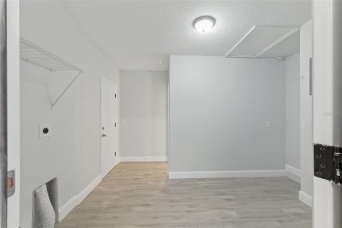 Casa en alquiler en Orlando, Florida, 4 dormitorios, 150.87 m2 № 2200626 - foto 19