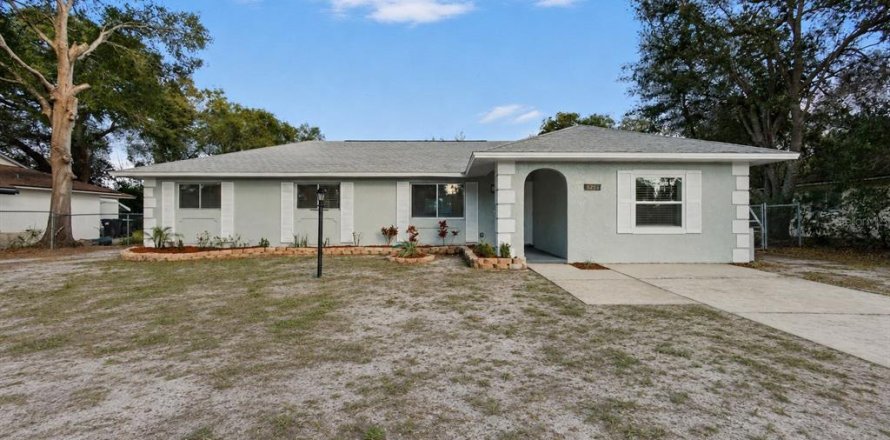 Casa en Orlando, Florida 4 dormitorios, 150.87 m2 № 2200626