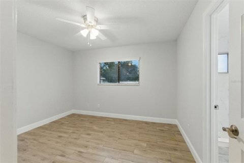 Casa en alquiler en Orlando, Florida, 4 dormitorios, 150.87 m2 № 2200626 - foto 14