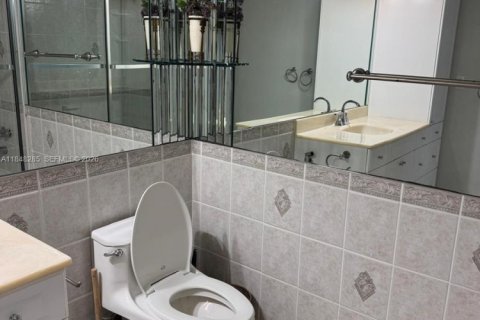 Copropriété à vendre à Hallandale Beach, Floride: 1 chambre, 91.23 m2 № 2090566 - photo 8