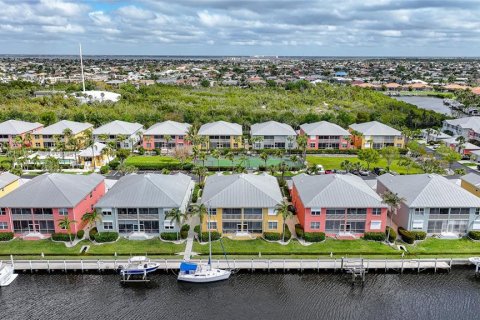 Condominio en venta en Punta Gorda, Florida, 3 dormitorios, 140.93 m2 № 2099328 - foto 3