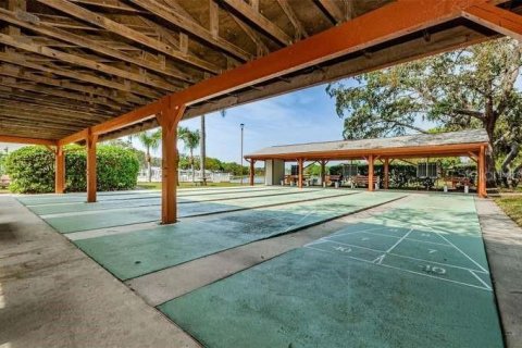 House in Port Richey, Florida 2 bedrooms, 153.29 sq.m. № 1533470 - photo 29