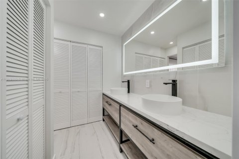 Adosado en venta en Davie, Florida, 3 dormitorios, 156.08 m2 № 1974499 - foto 19