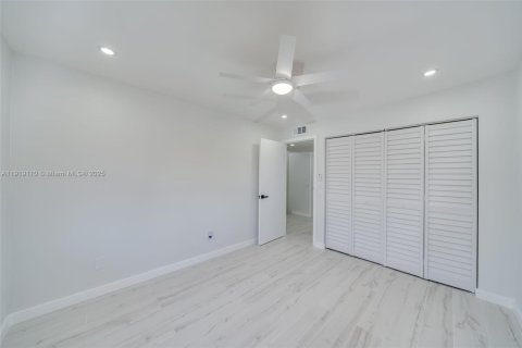 Adosado en venta en Davie, Florida, 3 dormitorios, 156.08 m2 № 1974499 - foto 15