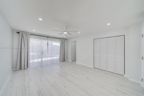 Adosado en venta en Davie, Florida, 3 dormitorios, 156.08 m2 № 1974499 - foto 17