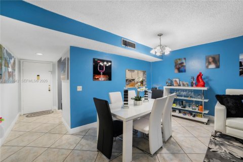 Condominio en venta en Miami, Florida, 2 dormitorios, 91.51 m2 № 2154449 - foto 8