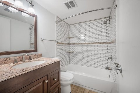 Copropriété à vendre à Tampa, Floride: 2 chambres, 86.96 m2 № 2259286 - photo 28