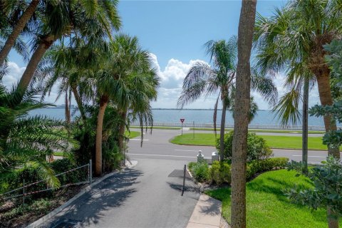 Copropriété à vendre à Tampa, Floride: 2 chambres, 86.96 m2 № 2259286 - photo 5