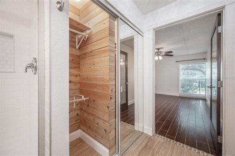 Copropriété à vendre à Tampa, Floride: 2 chambres, 86.96 m2 № 2259286 - photo 26