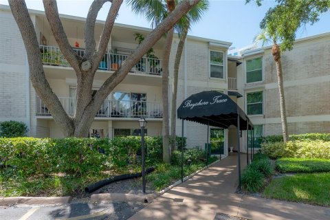 Copropriété à vendre à Tampa, Floride: 2 chambres, 86.96 m2 № 2259286 - photo 7