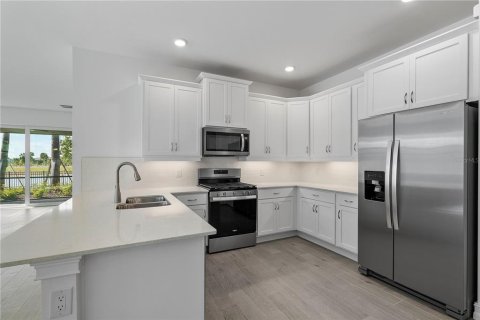 Casa en alquiler en Punta Gorda, Florida, 2 dormitorios, 139.63 m2 № 1915382 - foto 8