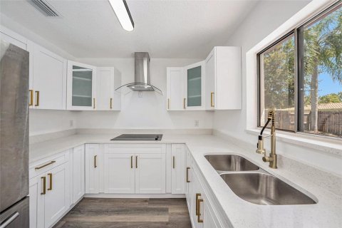 Villa ou maison à vendre à Oldsmar, Floride: 3 chambres, 139.17 m2 № 1904326 - photo 8