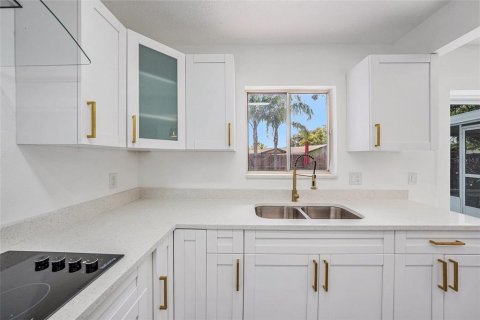 Villa ou maison à vendre à Oldsmar, Floride: 3 chambres, 139.17 m2 № 1904326 - photo 9