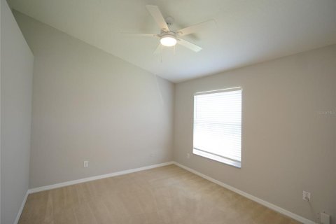Touwnhouse à louer à Tampa, Floride: 2 chambres, 116.31 m2 № 2410461 - photo 15