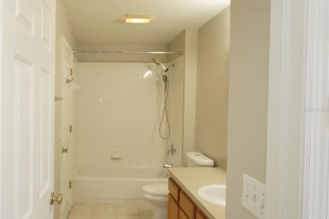 Touwnhouse à louer à Tampa, Floride: 2 chambres, 116.31 m2 № 2410461 - photo 9