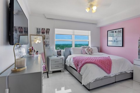 Condominio en venta en Fort Lauderdale, Florida, 3 dormitorios, 150.5 m2 № 2177512 - foto 18