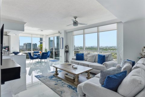 Condominio en Fort Lauderdale, Florida, 3 dormitorios  № 2177512