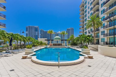 Condominio en venta en Fort Lauderdale, Florida, 3 dormitorios, 150.5 m2 № 2177512 - foto 6