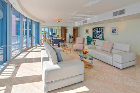 Copropriété à louer à Miami Beach, Floride: 3 chambres, 215.53 m2 № 1997372 - photo 7