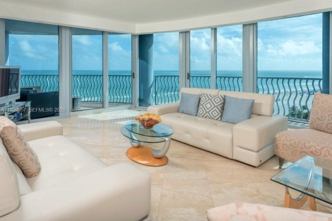 Copropriété à louer à Miami Beach, Floride: 3 chambres, 215.53 m2 № 1997372 - photo 8
