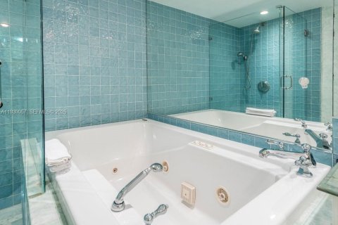 Copropriété à louer à Miami Beach, Floride: 3 chambres, 215.53 m2 № 1997372 - photo 17
