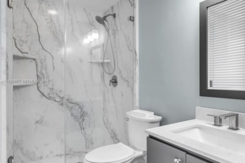 Copropriété à louer à Miami Beach, Floride: 3 chambres, 215.53 m2 № 1997372 - photo 28