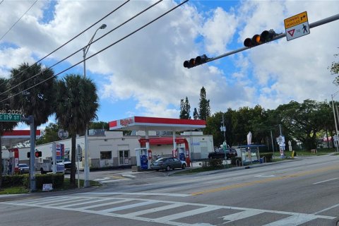House in Miami, Florida 3 bedrooms, 145.67 sq.m. № 1867540 - photo 26