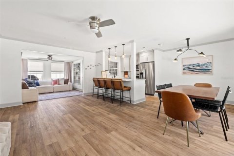 Apartment in Treasure Island, Florida 2 bedrooms, 111.48 sq.m. № 1690124 - photo 26