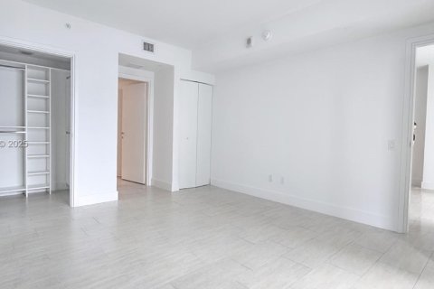 Copropriété à louer à Miami, Floride: 1 chambre, 64.66 m2 № 1992074 - photo 4