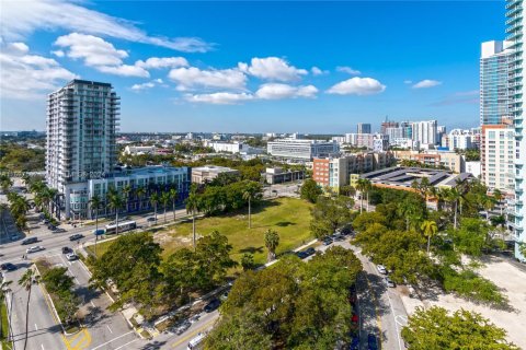 Condo in Miami, Florida, 2 bedrooms  № 1702962 - photo 21