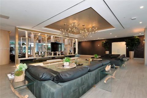 Condo in Miami, Florida, 2 bedrooms  № 1702962 - photo 29