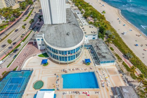 Купить коммерческую недвижимость в Майами-Бич, Флорида № 2051110 - фото 23