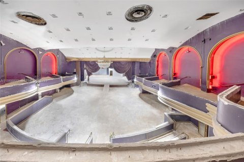 Купить коммерческую недвижимость в Майами-Бич, Флорида № 2051110 - фото 6