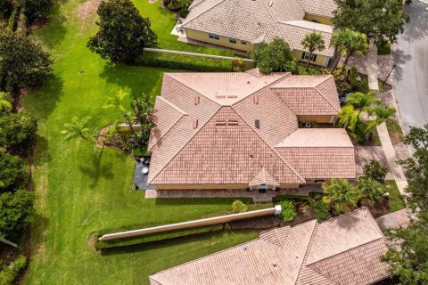 Duplex in Orlando, Florida 2 bedrooms, 156.08 sq.m. № 2221449 - photo 30