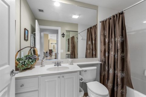 Duplex in Orlando, Florida 2 bedrooms, 156.08 sq.m. № 2221449 - photo 22